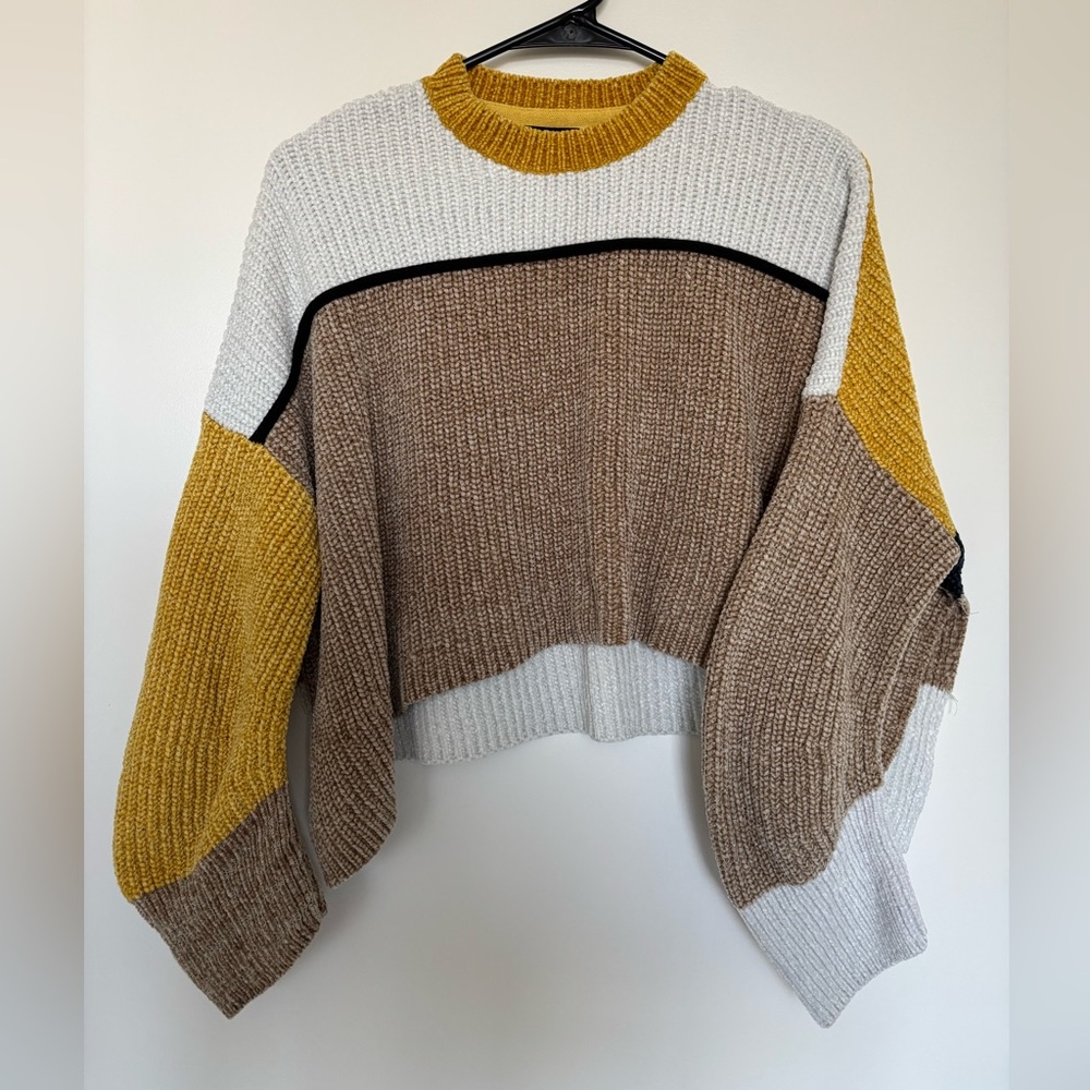 Urban Outfitters Cropped Colorblock White, Yellow, Brown, Navy Blue Knit Sweater